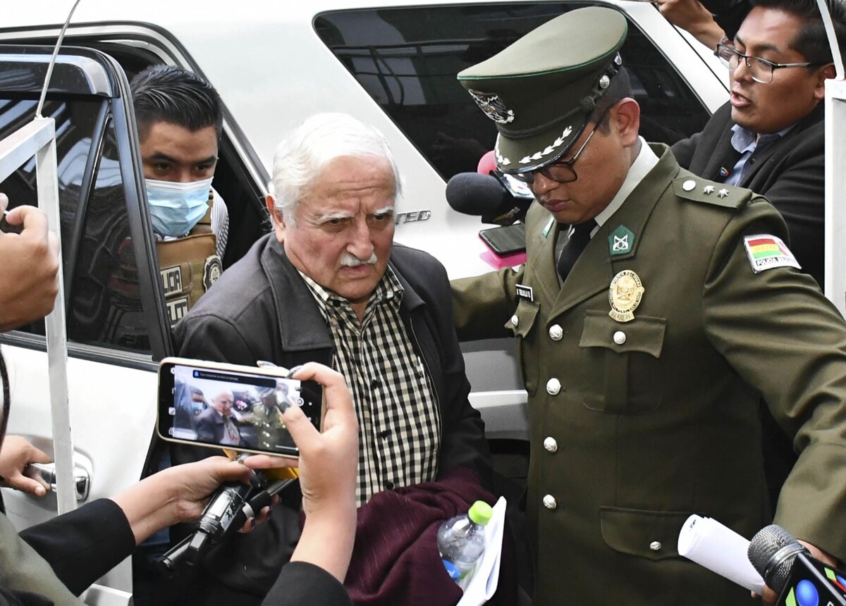 Бывший министр шахтного дела Боливии задержан за нарушения в строительстве литиевых бассейнов