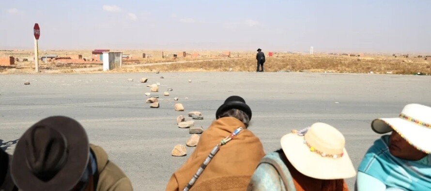 Эво Моралес ведет марш с требованием уважения к своей кандидатуре