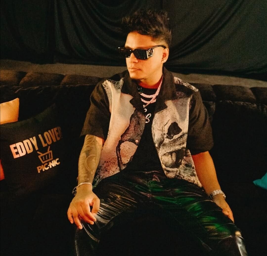 Panamanian Singer Eddy Lover Detained in Bolivia for Missing Concert