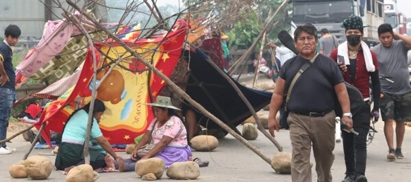 Ла-Пас в напряжении из-за блокад в поддержку Эво Моралес