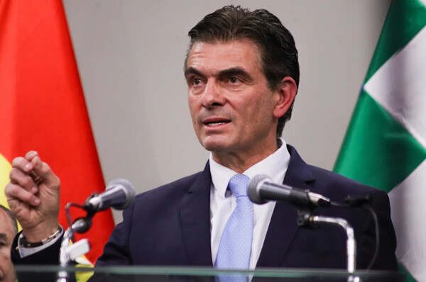 Bolivia Paralyzed by Mass Protests Over Fuel Subsidy Cuts